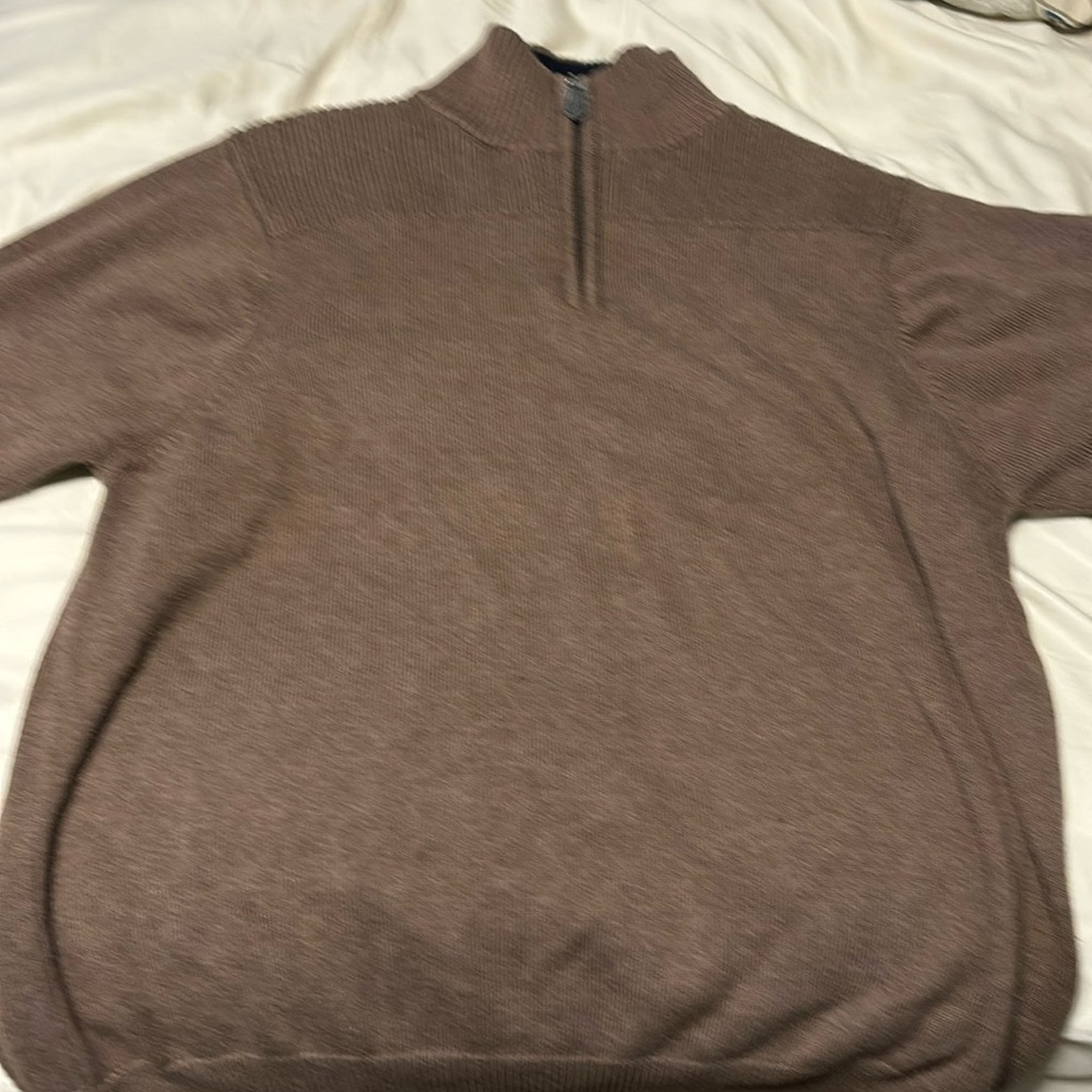 Light brown sweater very nice almost brand new I’ve never wore it once